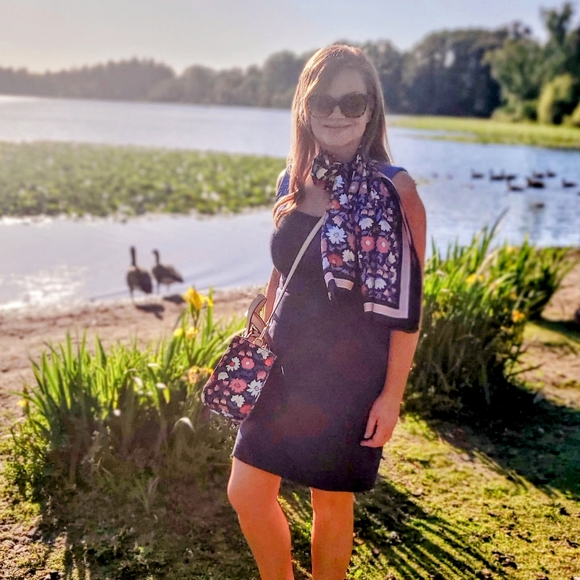 Meet your Posher, Marydora - Picture 3 of 6